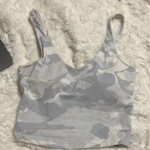 NEW NEVER WORN CUTE WORKOUT TOP